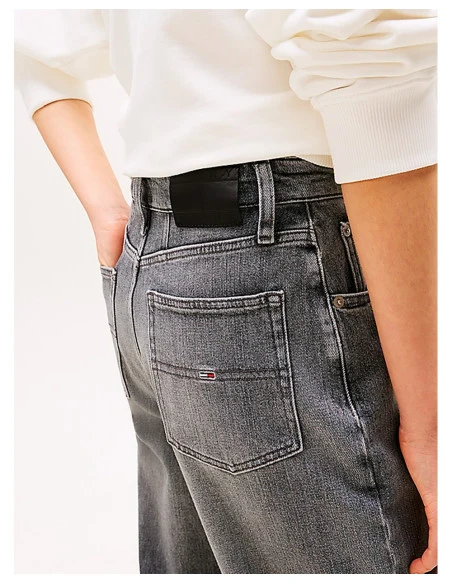 TOMMY · 1 - 5 POCKETS גינס MOM JEAN UH TPR BI0177 · אפור — Hawaii