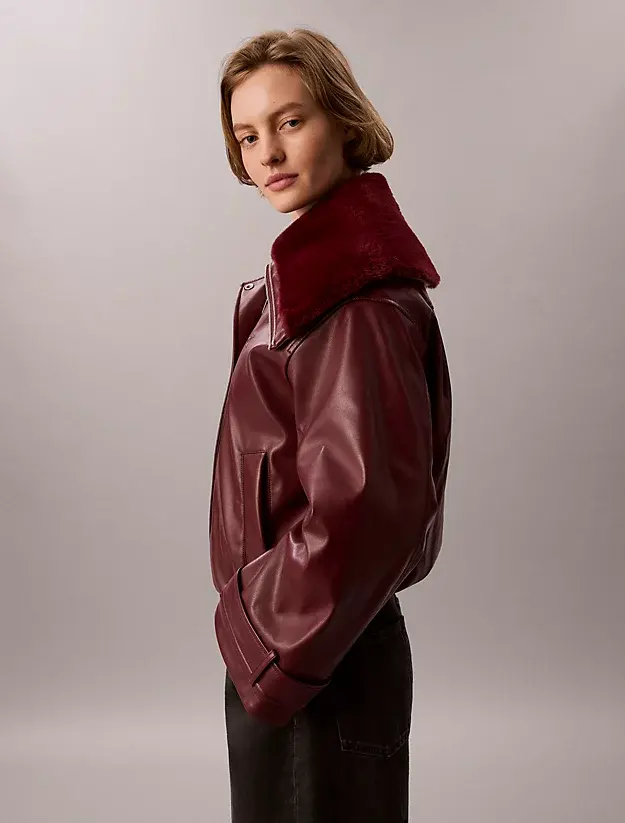 CK · FAUX LEATHER SHORT FILLED BOMBER · בורדו — Hawaii